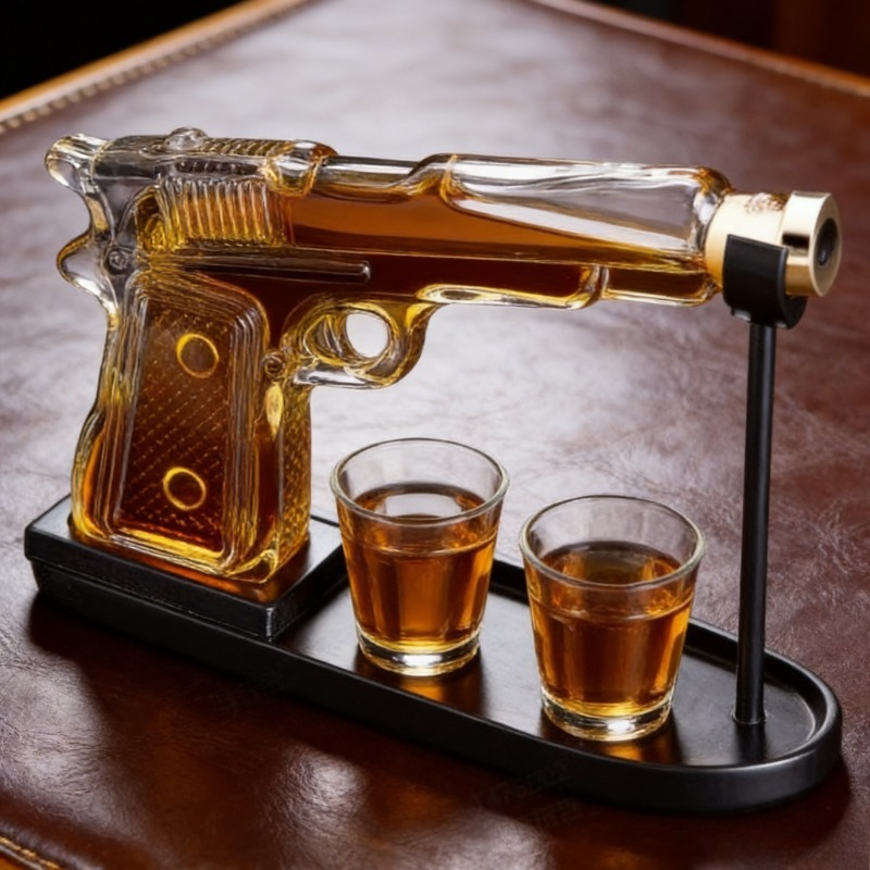 طقم قارورة ويسكي على شكل مسدس  - مراجعة Glass Decanter Whiskey وسعره
