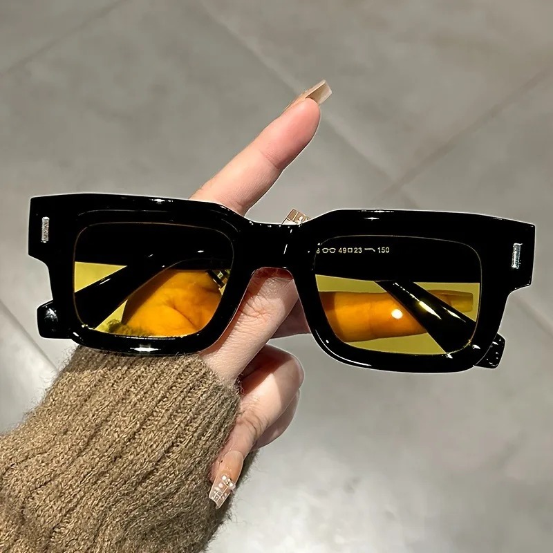 نظارات شمسية فاخرة مستطيلة الش - مراجعة Luxury Lifestyle Store وسعره