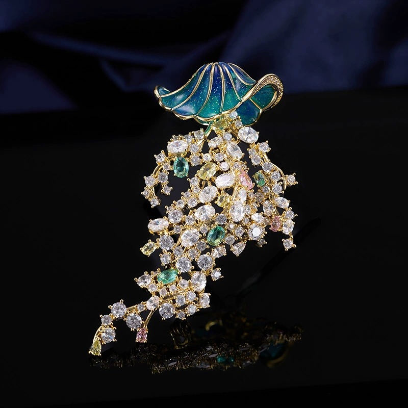 دبوس زينة على شكل قنديل البحر  - مراجعة Luxury Lifestyle Jewelry وسعره