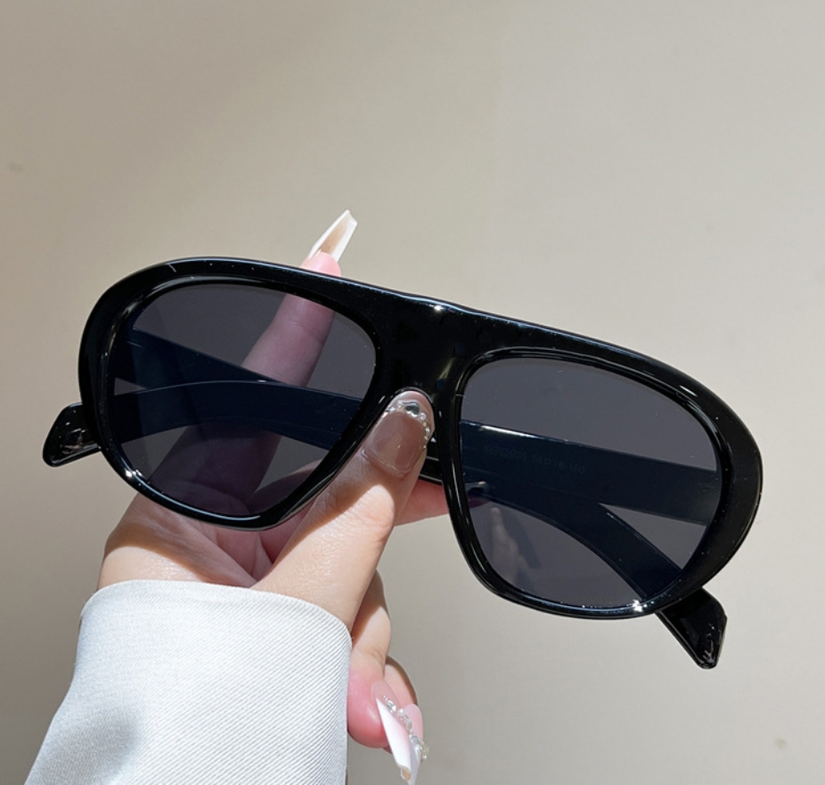 نظارات شمسية جديدة كبيرة الحجم - مراجعة Luxury Lifestyle Store وسعره
