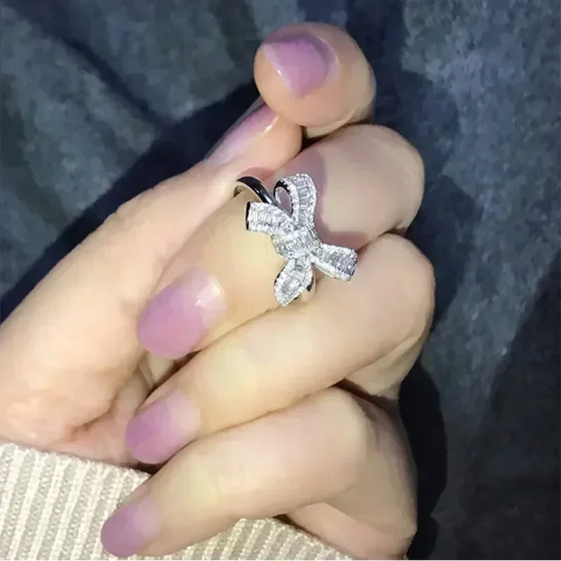 خواتم نسائية فاخرة من Huitan ب - مراجعة Luxury Lifestyle Jewelry وسعره